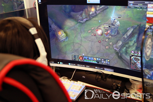 '미니언 하나도 집중을 다해서'