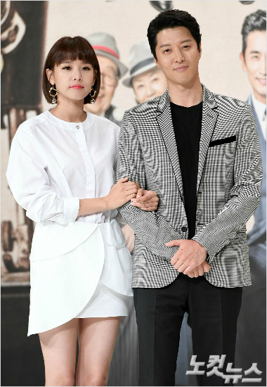이동건·조윤희 "임신했어요"…혼인신고 먼저