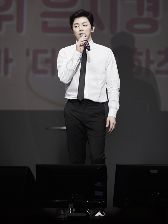 '뽀드윅'부터 '이화신'까지, 조정석이 만든 즐거운 하루