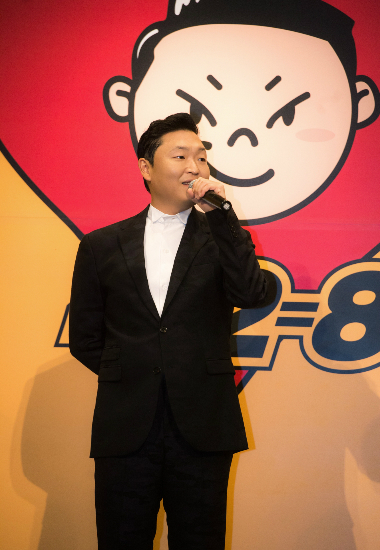 “전혀 사실 아냐” 특혜 연예인 의혹에 뒤늦게 입 연 싸이