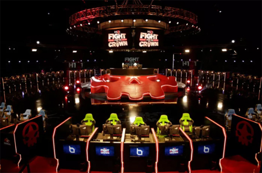 대형 원형 무대에서 진행된 H1Z1 대회.(사진=PVP라이브 발췌)