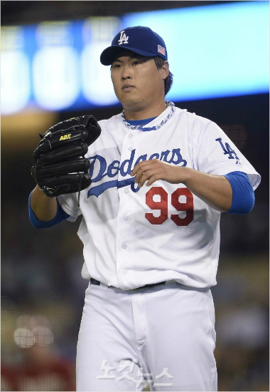 최악의 날' 류현진, 4이닝 10실점…2승 사냥 실패