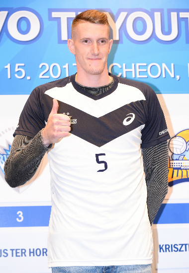 '경험' 택한 최태웅 감독, 바로티는 응답할까?