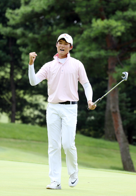 이번시즌최연소우승을노리는루키황경준.사진=KPGA