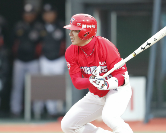 잘나가는 집안 KIA, 이제 김주찬만 남았다