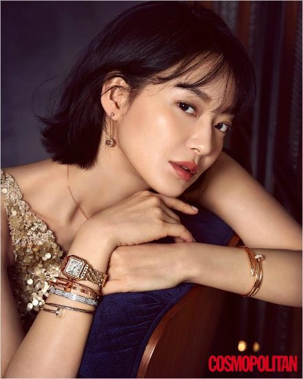 고혹적인 여신美 … 신민아 화보 공개