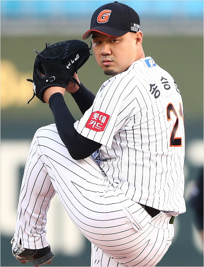 지금까지 5월 최고 투수는 송승준이다