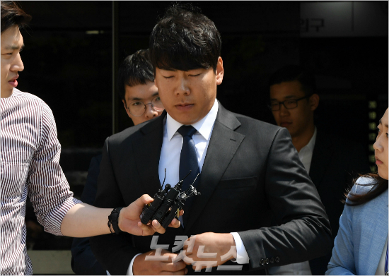 '음주 징역형' 강정호, 구단은 돕겠다지만 美 언론은 냉담