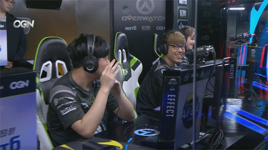 2승을 거둔 엔비어스.(사진=에이펙스 중계 캡처)