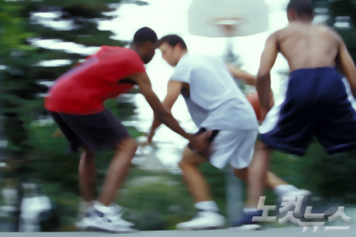 '화려한 속임수' NBA 노 룩 패스의 달인들은?