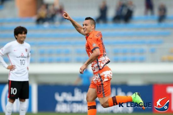 제주, 우라와에 2-0 완승…'K리그 자존심 지켰다'