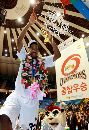 '이승현처럼' 타짜 헤인즈, 이번엔 이종현과 환상 콤비?