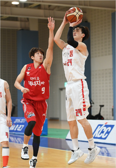 KGC, SK로부터 오용준 영입…김종근은 전자랜드로