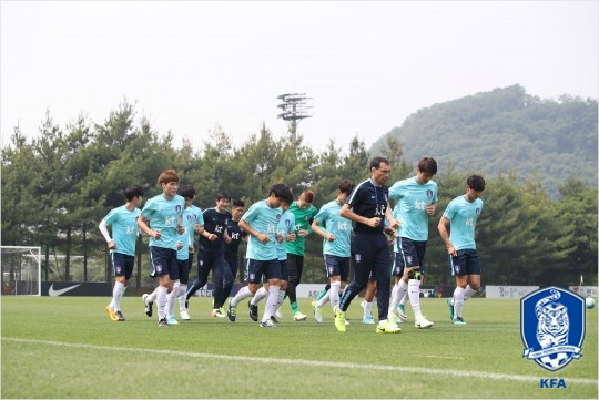 슈틸리케호, 이라크전 통해 카타르전 해법을 찾을까