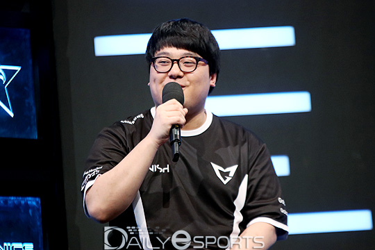 삼성 갤럭시 '큐베' 이성진.