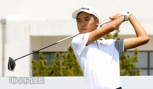 이승민이카이도골든V1오픈연습라운드에서샷을하고있다.사진=마니아리포트한석규객원기자