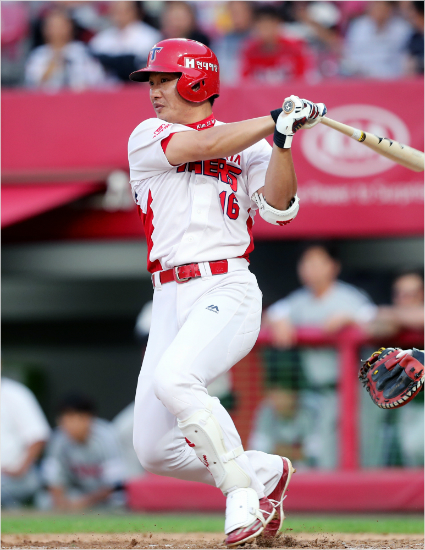 '김주찬 각성-新 1번 발굴' KIA 타선, 마침내 완전체