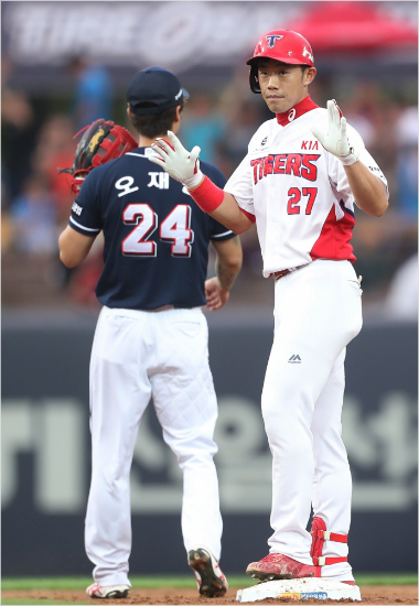 '김주찬 각성-新 1번 발굴' KIA 타선, 마침내 완전체