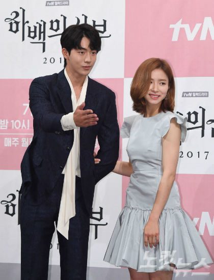 원작, 그리고 '도깨비'와 다르다는 tvN '하백의 신부'