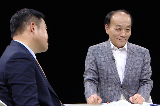 '썰전' 하차 전원책 "김구라 우파로 못 바꿔 가슴 아파"