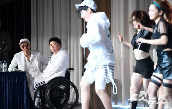 여전히 뜨거운, 데뷔 20주년 클론의 외침 "위 아" (종합)