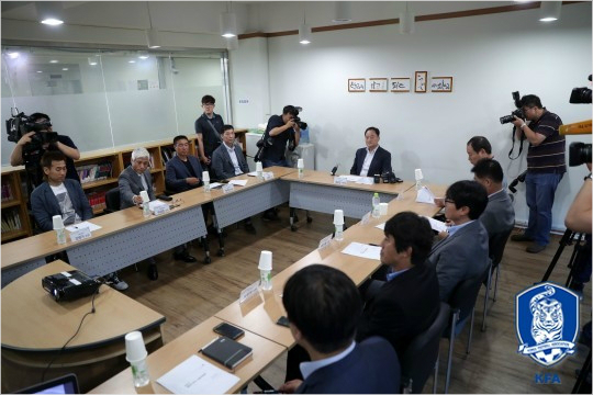 축구협회 기술위, ‘반쪽짜리’를 자처한 이유