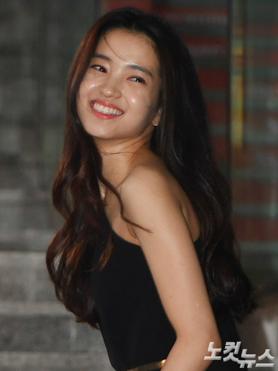 '미스터 션샤인' 김은숙 작가의 선택은 김태리였다