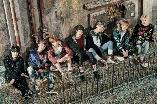 방탄소년단, 상반기 韓-日 차트 동시 석권