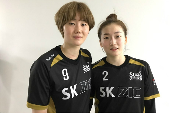 "견뎌줘서 고마워" SK 핸드볼 첫 우승 이끈 두 자매