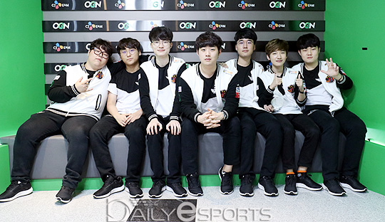 외국 대회 치르고 온 SKT, 삼성 또 만났네