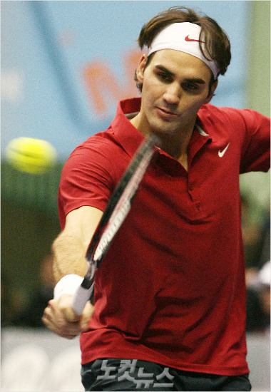 윔블던을 지배하는 노장들의 아름다운 투혼