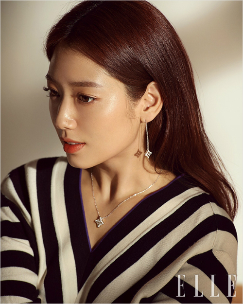 고혹미 넘치는 여신 분위기…박신혜 주얼리 화보