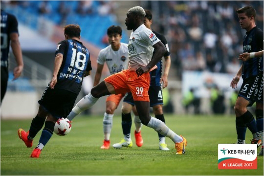 강원의 숙제 '196cm 나니 활용법 찾기'