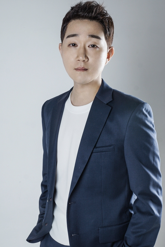 최성원, 급성 백혈병 딛고 활동 재개… 젠스타즈 전속계약