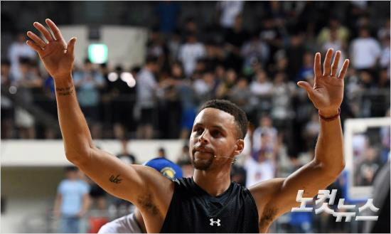 스테판 커리 "韓 유망주여, 나를 보고 꿈을 키우길"