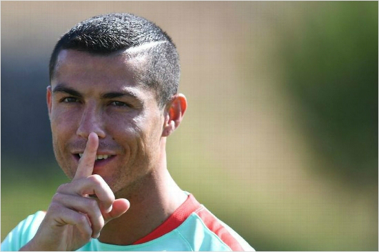 그라운드 아닌 법정에 선 호날두 "탈세? 숨긴 것 없다"