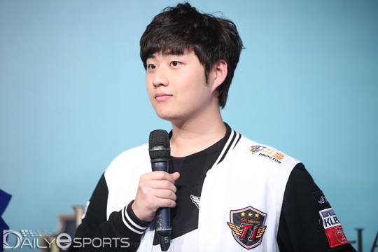 SKT '뱅' 배준식, 프로답지 못한 행동 위반으로 주의 조치
