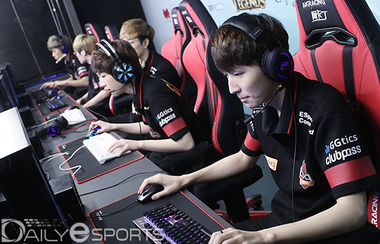 bbq, 13개월 만에 SKT 상대로 세트 승리