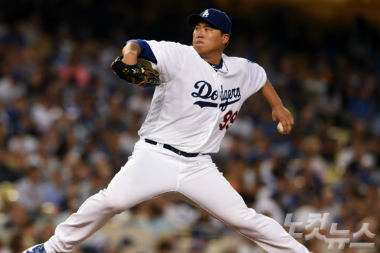 류현진의 호투+타선 폭발…드디어 떨친 투타 엇박자