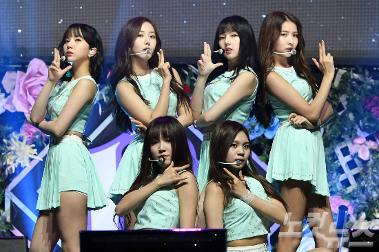 ‘3만2천장’ 여자친구, 초동 판매량 자체 신기록 경신