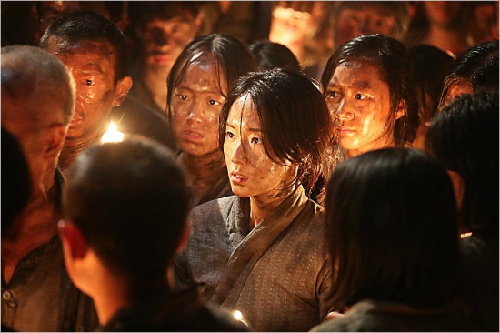'군함도' 이정현, "불편한 '위안부' 진실 담은 것은 용기"