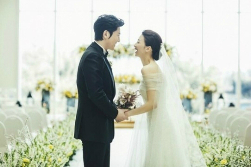 류수영·박하선 부부 득녀…“예쁘게 잘 키우겠다”