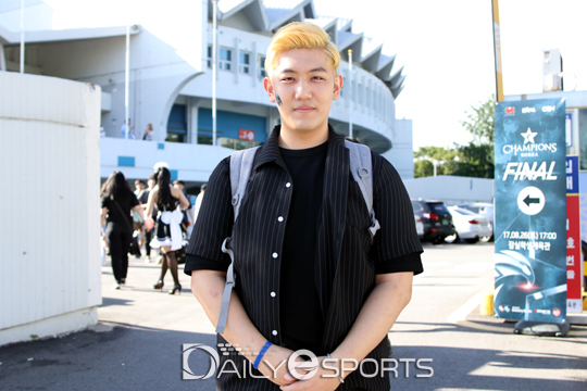 "롱주와 함께 롤드컵 가길 바란다" 롤챔스 결승 현장 찾은 '프로즌' 김태일