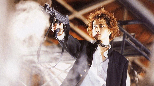 UZI와 9mm 총알을 독식했지만 개머리판은 가지지 못한 전학생.