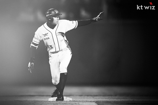 '슈퍼 소닉' 이대형, 독일서 무릎 수술…9월 말 귀국 예정