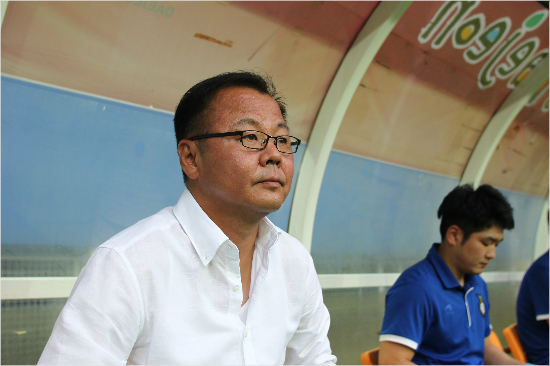 K리그 챌린지 최하위 대전, 이영익 감독 자진사퇴