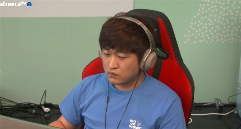 이영한에 이어 송병구까지 잡아낸 이영호(사진=아프리카TV 생중계 화면 캡처).