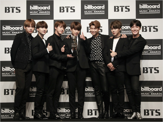BTS, 새 앨범 선주문 105만장 넘어…사상 최대