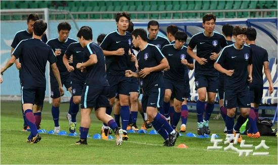 꼭꼭 숨긴 신태용 감독의 우즈벡전 선택은?