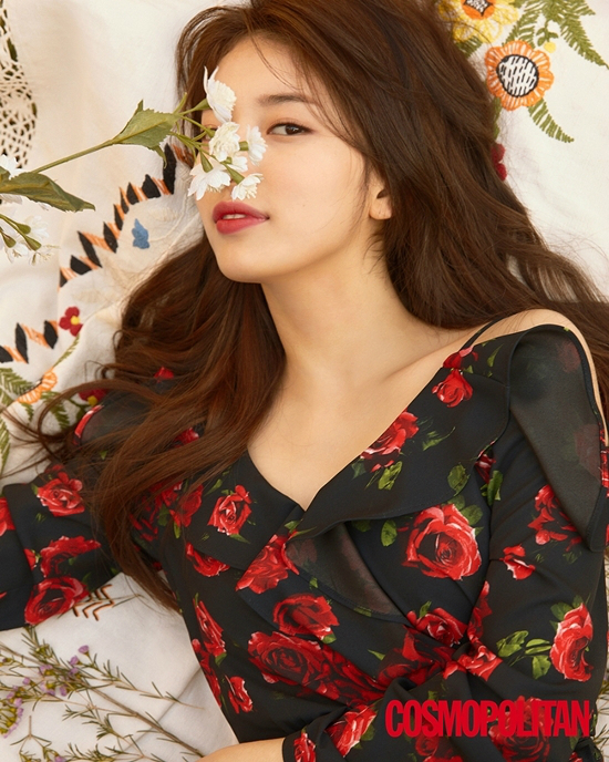 장미보다 아름다운 수지, '데님 여신' 변신 화보 공개